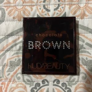 Huda Chocolate Palette